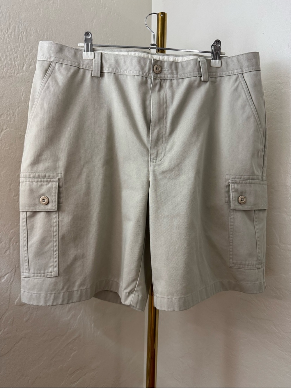 L.L.Bean Classic Fit Cargo Shorts Men Size 37 Khaki Beige 100% Cotton Utility
